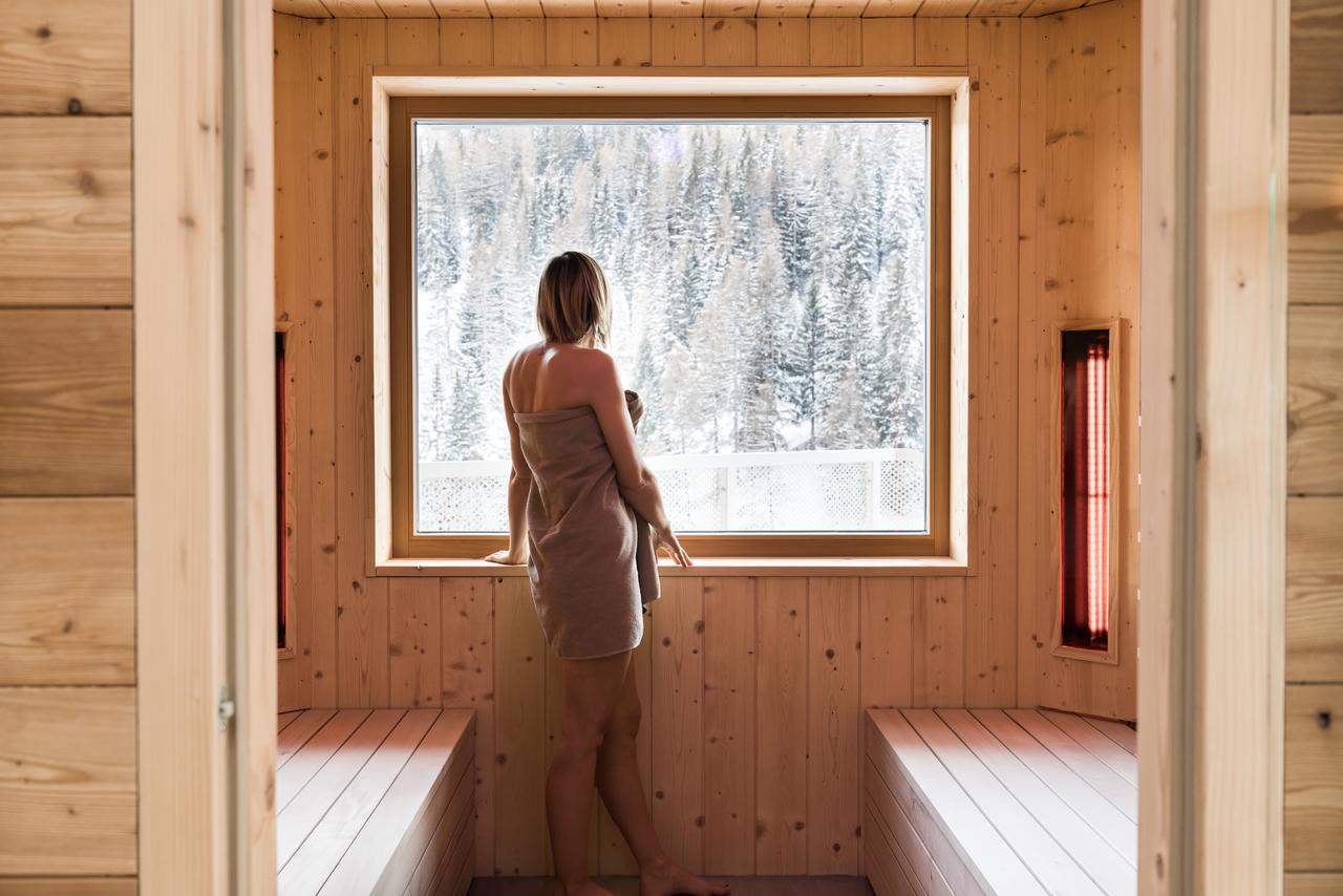 Hotel Tofana San Cassiano  Eksteriør bilde
